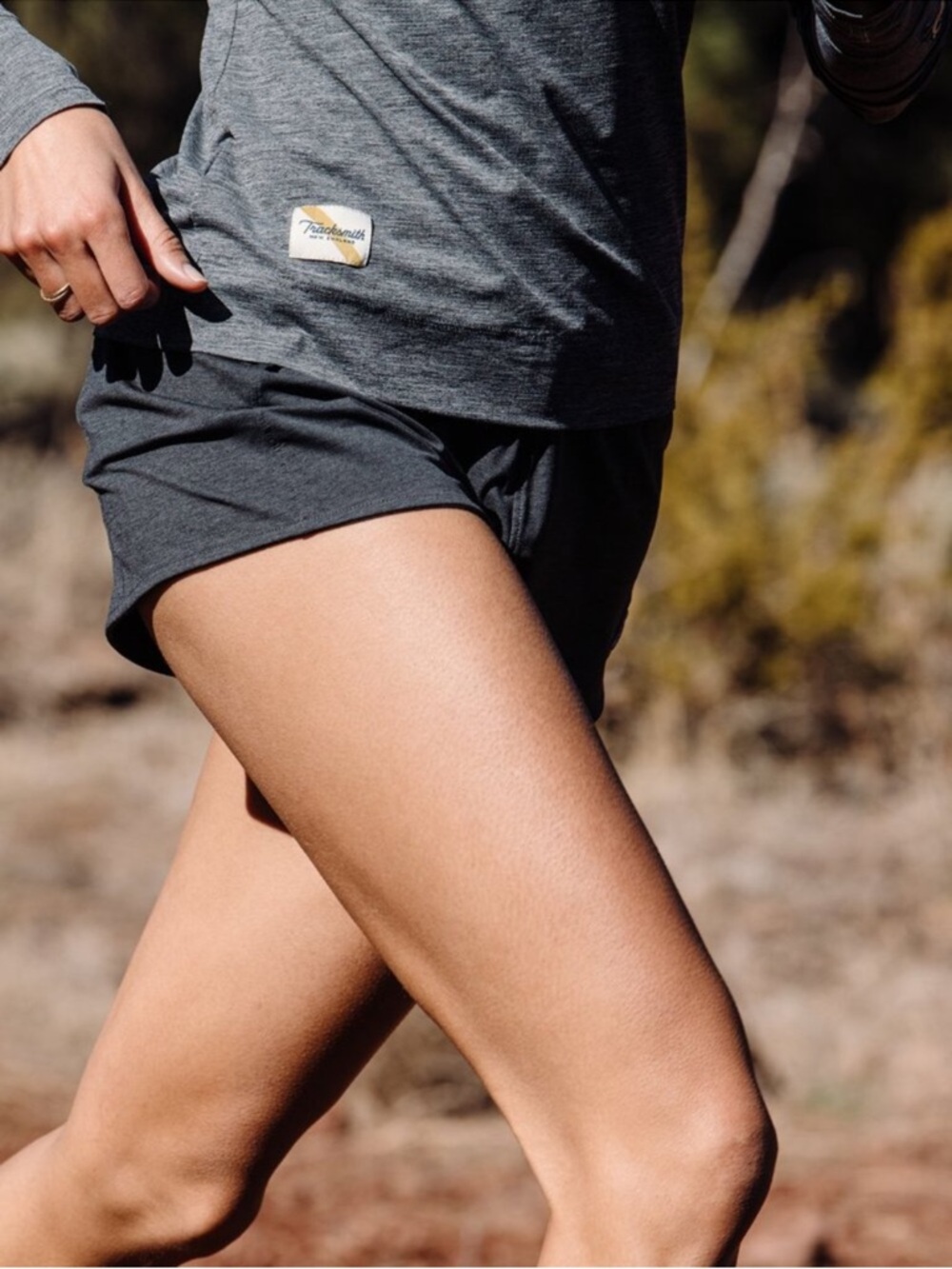 Tracksmith Shunhon | Women's Session Speed Shorts | Charcoal - Picture 2 of 2